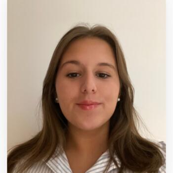 Babysitter em Póvoa de Santo Adrião: Clara