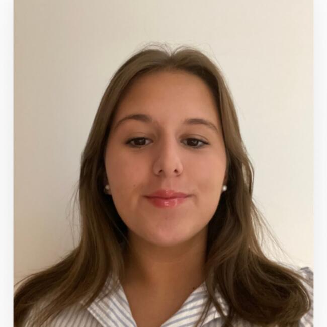 Babysitter em Póvoa de Santo Adrião: Clara