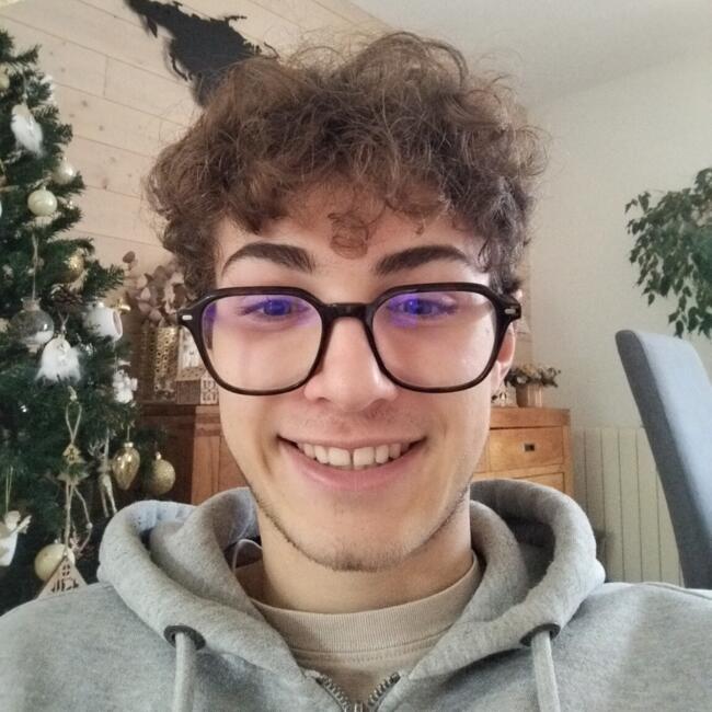 Babysitter in Caen: Nolann