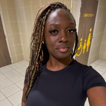Babysitter in Charleroi: Denise