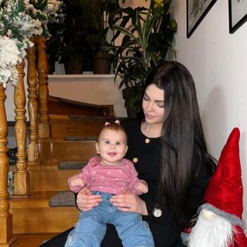 Posao bebisiterke u Požarevac: posao čuvanja dece Emina