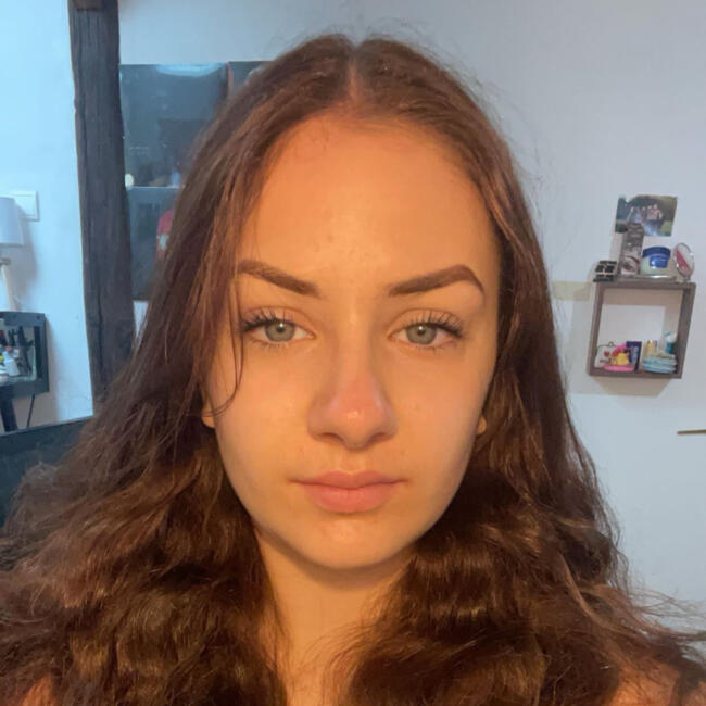 Babysitter in Saint-Oulph: Lorelei