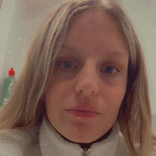 Babysitter in Art-sur-Meurthe: Julie