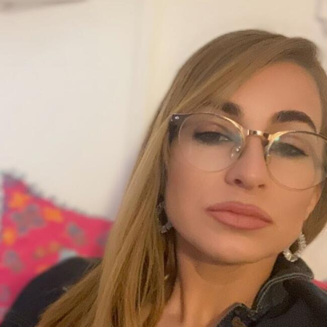 Babysitter in Funchal: Leticia