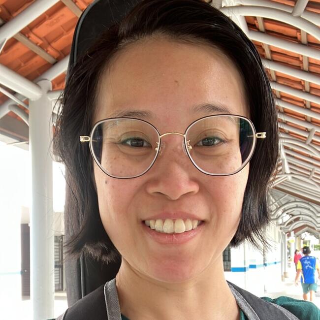 Babysitter in Singapore Island: Peni-el