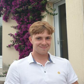 Babysitter in Cassis: HUGO