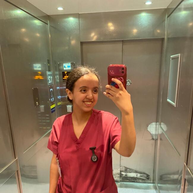 Babysitter in Argenteuil: Aya