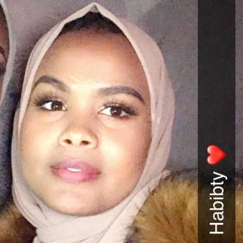 Babysitter Mitcham: Munira