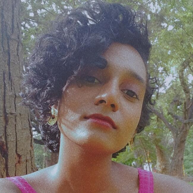 बंगलौर में बेबीसिटर: Phoebe J.