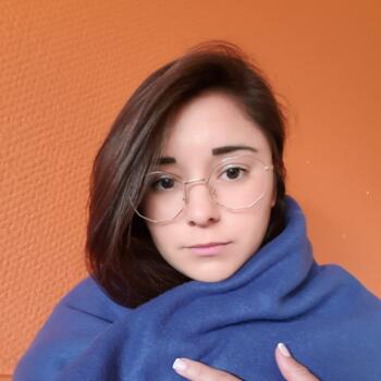 Babysitter Cosnes: Céline