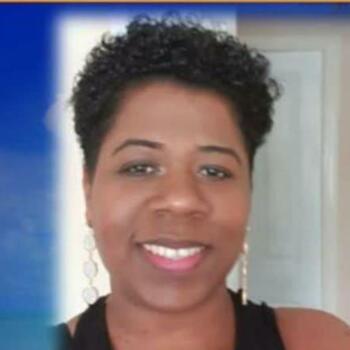 Babysitter London: Nadia