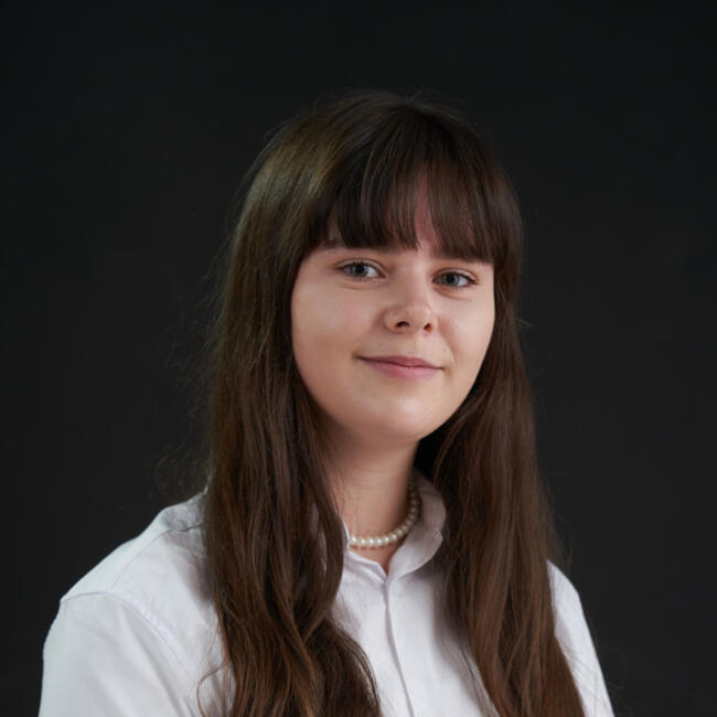 Babysitter in Boulogne-Billancourt: Daphnée