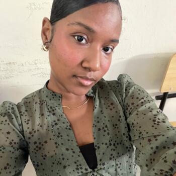Babysitter in Nizao: Fraisy