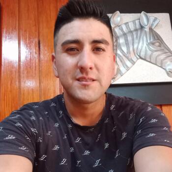 Babysitting job in Santiago: babysitting job Gabriel andres