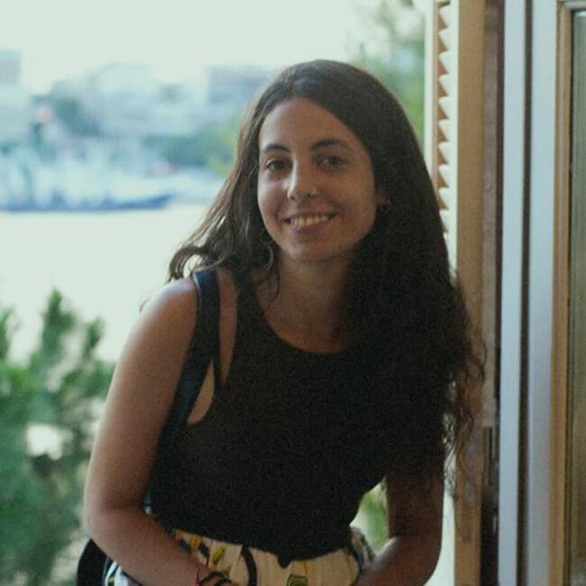 Babysitter in Athens: Antonia