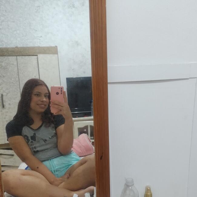 Babysitter in Francisco Morato: Leticia