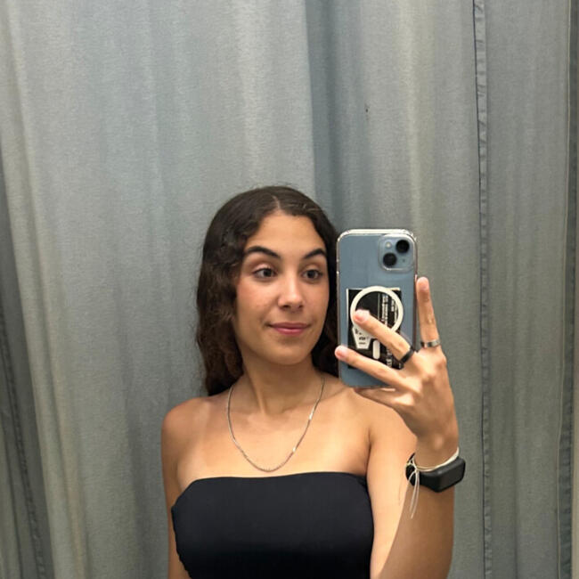 Babysitter in Cervelló: Isis