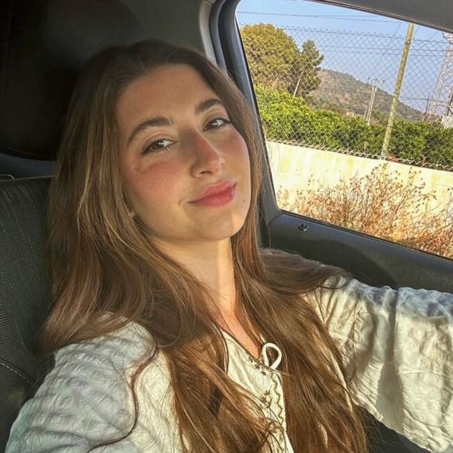 Nanny in Sagunto: Raquel