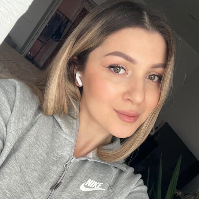 Babysitter in Doroţcaia: Maria