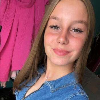 Babysitter in Froidchapelle: Loane