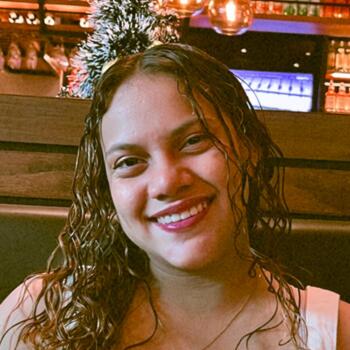 Babysitter in Belém: Agatha