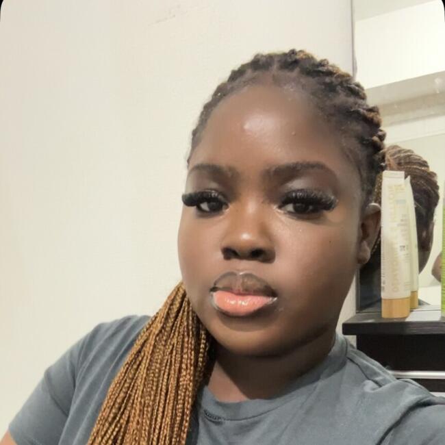 Babysitter in Bron: Stezia