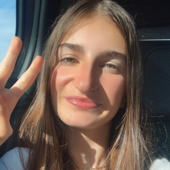 Babysitter in Senlis: Anaïs