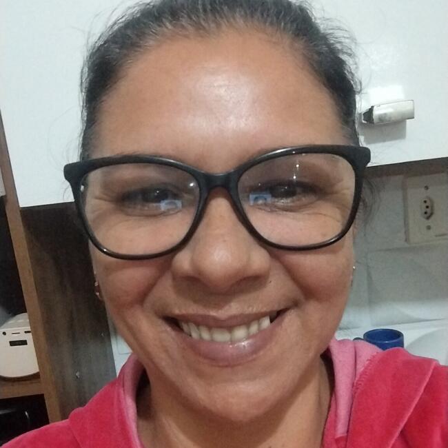Babá em Caçapava: Edilene