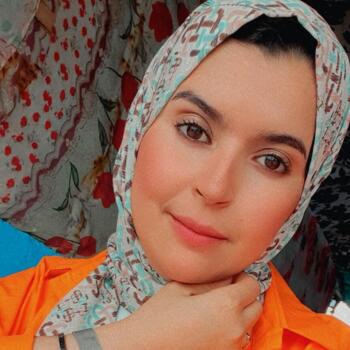 جليسة أطفال الدار البيضاء: Dounia