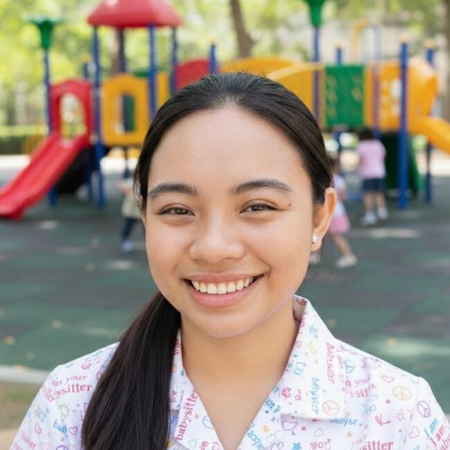 Babysitter in Dallas: Aiza