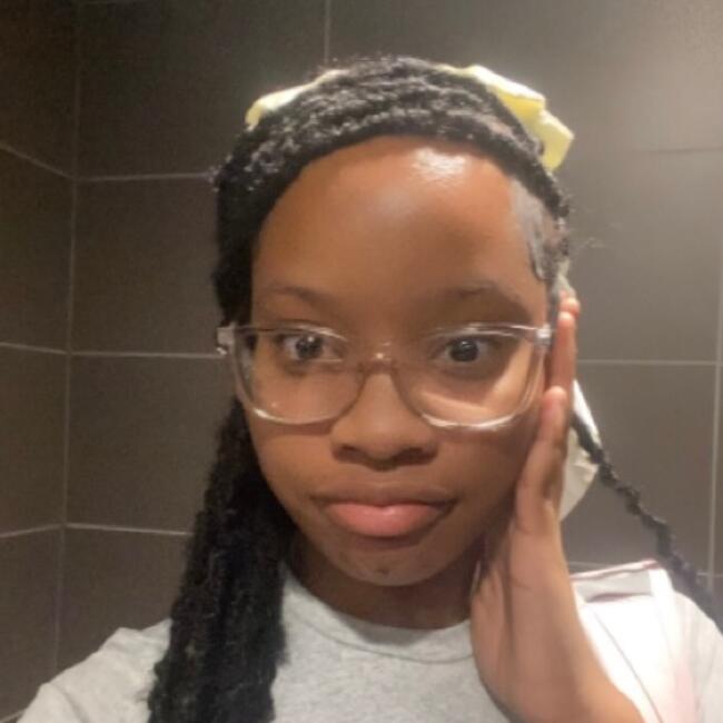 Babysitter in Brooklyn: Sanaa