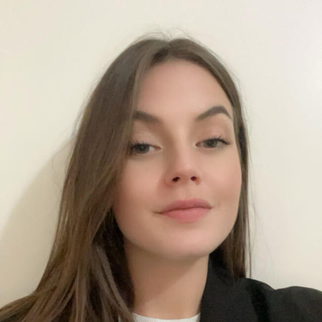 Babysitter in Parmain: Laurie