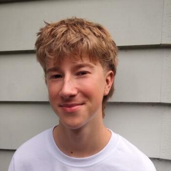 Babysitter in Auckland: Emmett