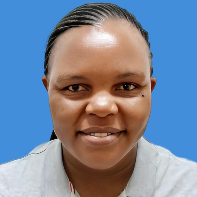 مربية أطفال في الدوحة: Mildred