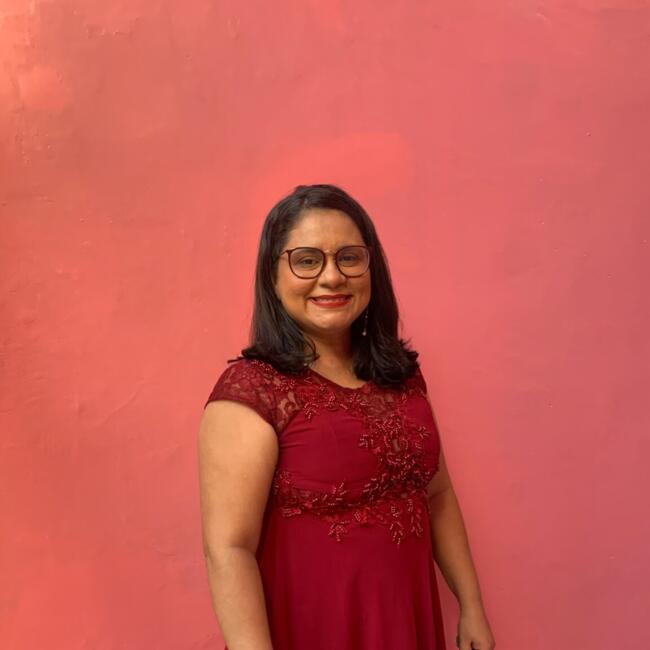 Babá em Belém: Simara