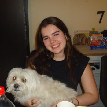 Babysitter in Ruffey-sur-Seille: Emma