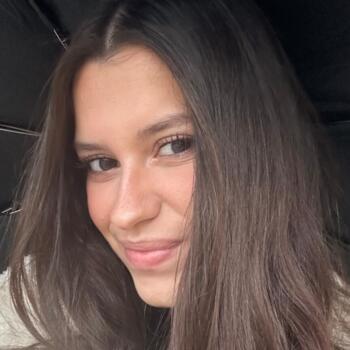 Babysitter in Ourense: Lia