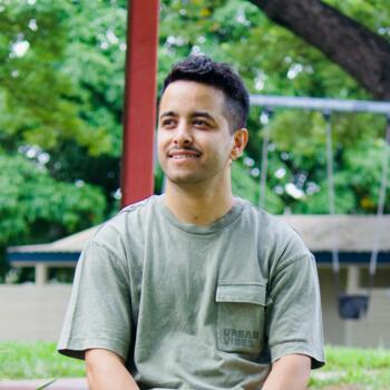 Babysitter in Townsville: Binesh