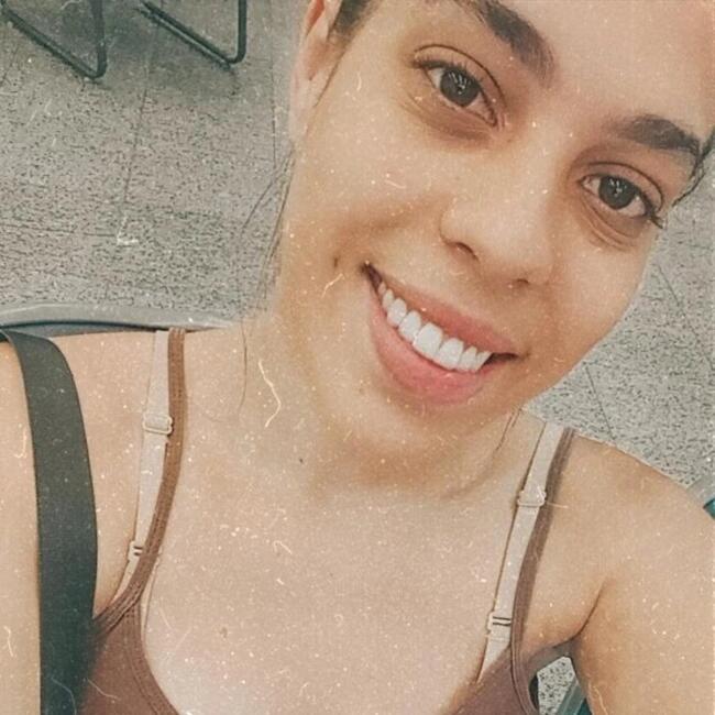 Babysitter in Embu das Artes: Mariele