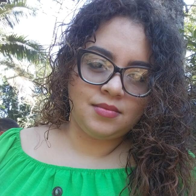 Babysitter in Itanhaém: Camila