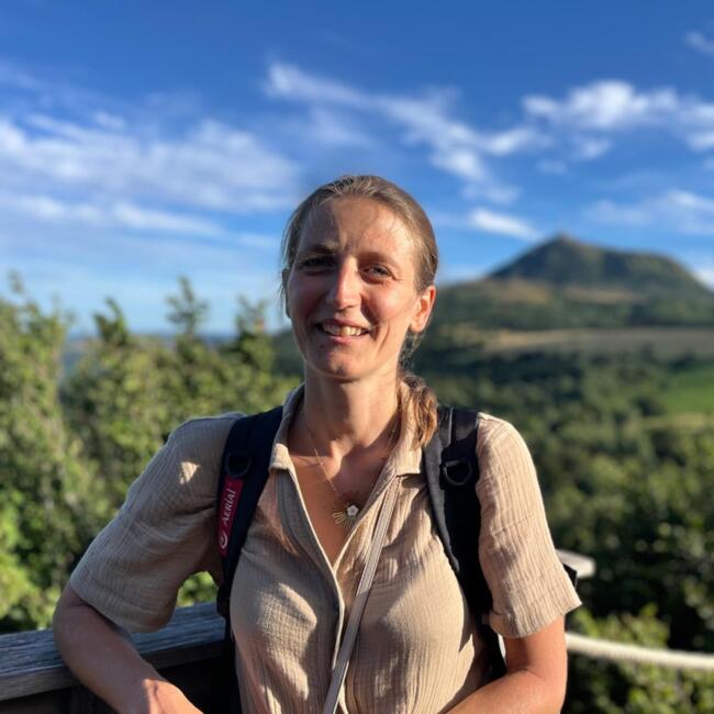 Babysitter in Clermont-Ferrand: Karen