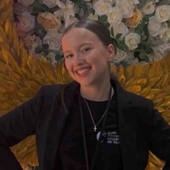 Babysitter in Notre-Dame-d'Oé: Justine