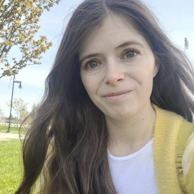 Babysitter in Langley: Kelsa