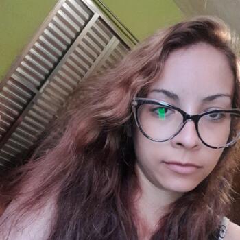 Babá em Atibaia: Priscila