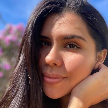 Babysitter Porto Alegre: Viviane