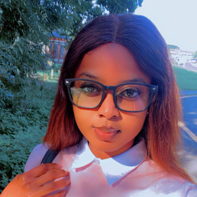 Nanny in Canterbury: Linda