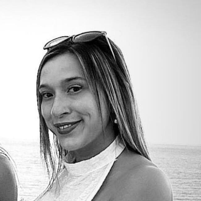 Babysitter in Saulnes: Adeline