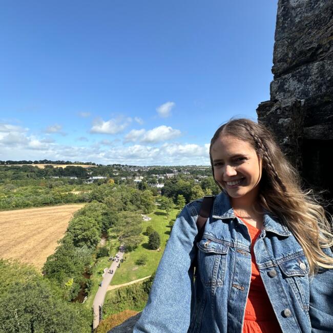 Babysitter in Cork: Islane Lima