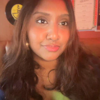 Babysitter in Singapore Island: Sophia