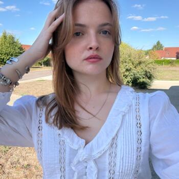 Baby-sitter à Argenteuil-sur-Armançon: Chloé